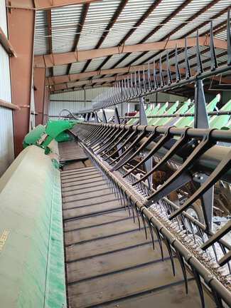 2020 John Deere 745FD Header Combine