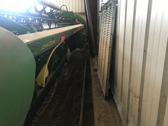 2020 John Deere 745FD Header Combine