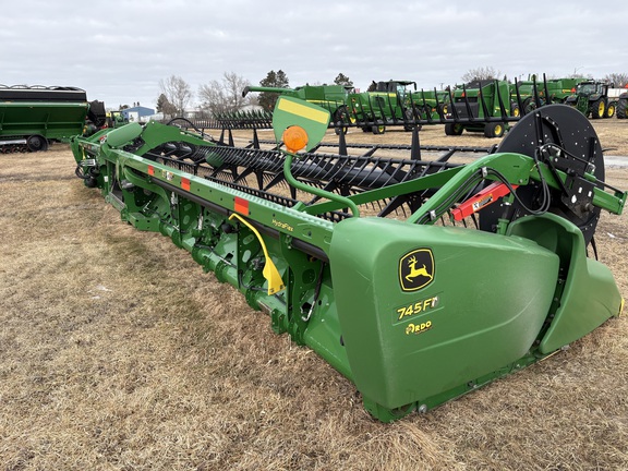 2020 John Deere 745FD Header Combine