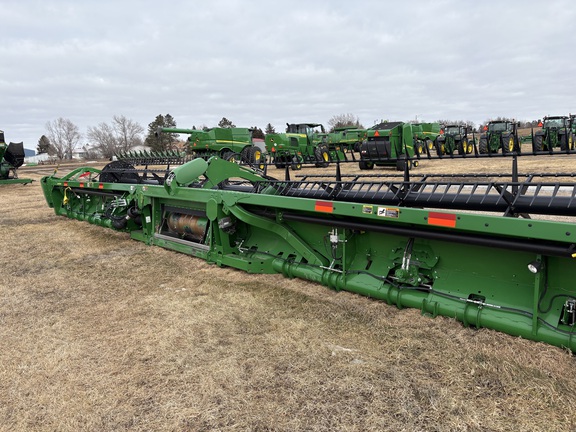 2020 John Deere 745FD Header Combine