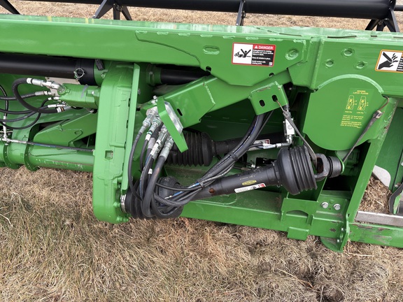 2020 John Deere 745FD Header Combine