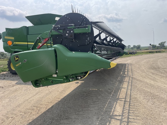 2020 John Deere 745FD Header Combine