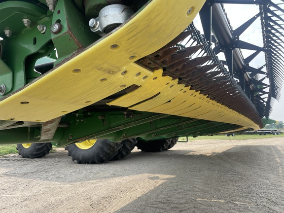2020 John Deere 745FD Header Combine