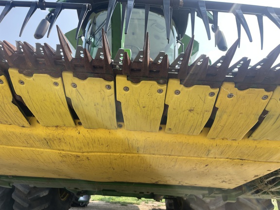 2020 John Deere 745FD Header Combine