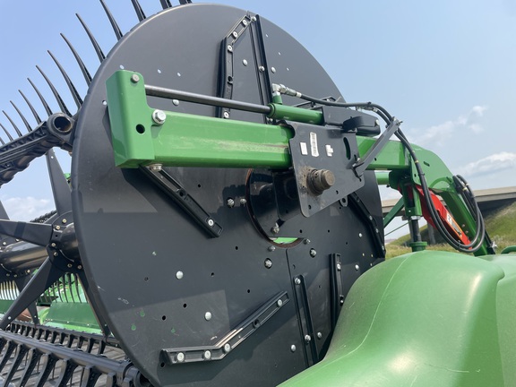 2020 John Deere 745FD Header Combine