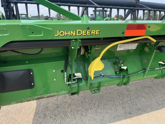 2020 John Deere 745FD Header Combine