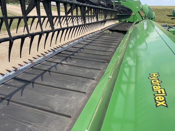 2020 John Deere 745FD Header Combine