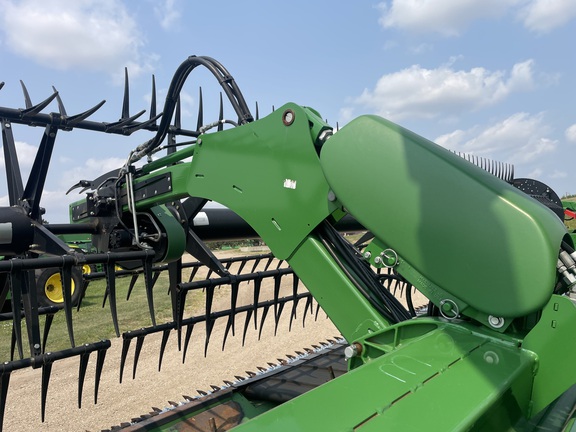 2020 John Deere 745FD Header Combine
