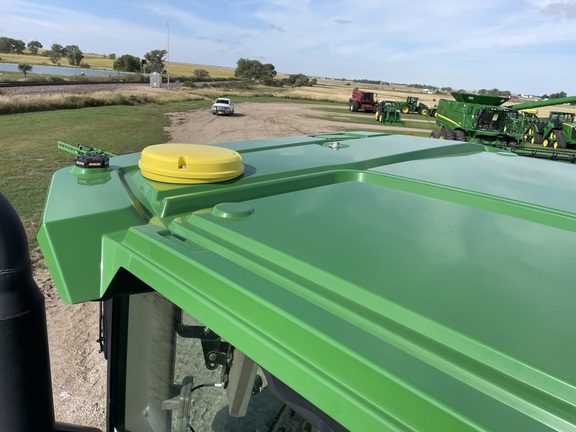 2023 John Deere 612R Sprayer/High Clearance