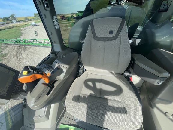2023 John Deere 612R Sprayer/High Clearance