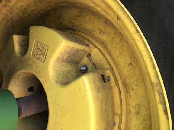 2014 John Deere 7210R Tractor