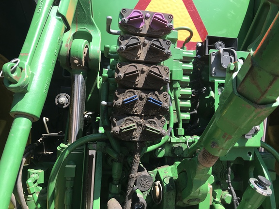 2014 John Deere 7210R Tractor