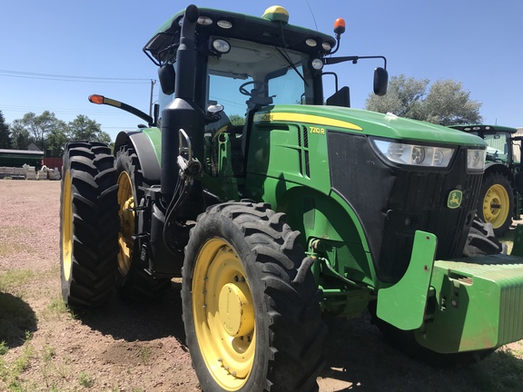 2014 John Deere 7210R Tractor