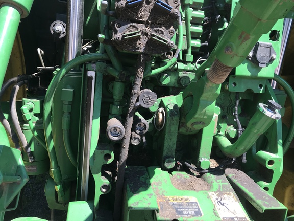 2014 John Deere 7210R Tractor