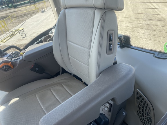 2025 John Deere 6R 165 Tractor