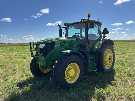2018 John Deere 6155R Tractor