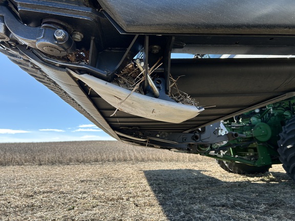 2021 MacDon FD135 Header Combine