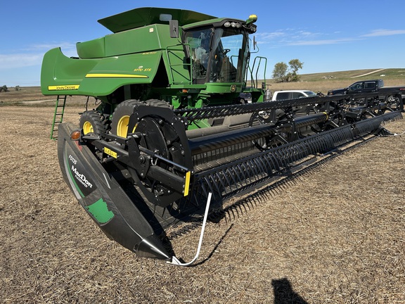 2021 MacDon FD135 Header Combine