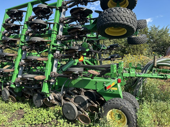 2007 John Deere 1895 Air Seeder
