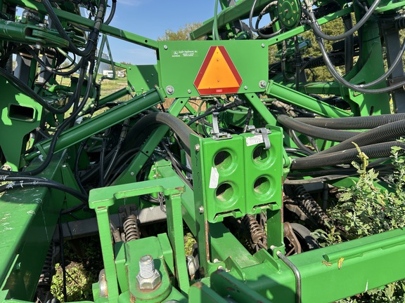 2007 John Deere 1895 Air Seeder