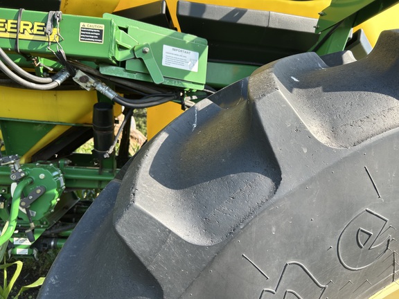 2007 John Deere 1895 Air Seeder