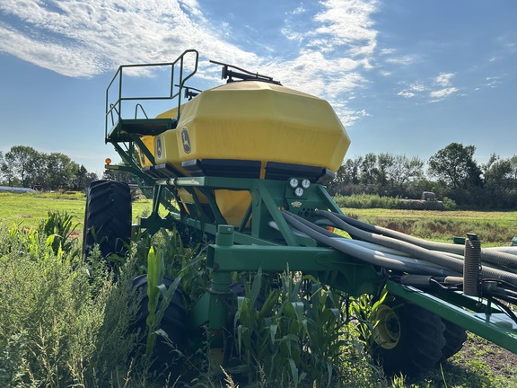 2007 John Deere 1895 Air Seeder
