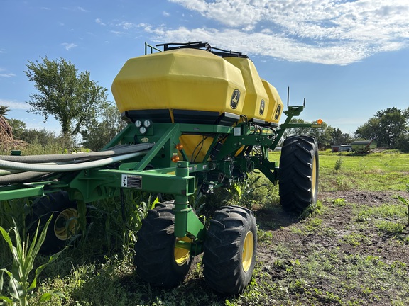 2007 John Deere 1895 Air Seeder