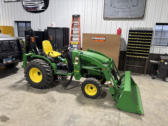 2015 John Deere 2032R Tractor Compact