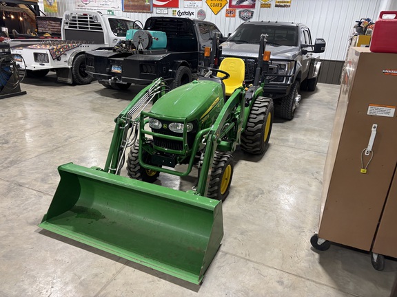 2015 John Deere 2032R Tractor Compact
