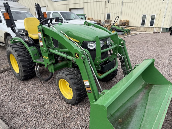 2015 John Deere 2032R Tractor Compact