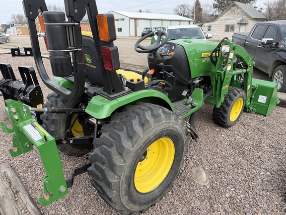 2015 John Deere 2032R Tractor Compact