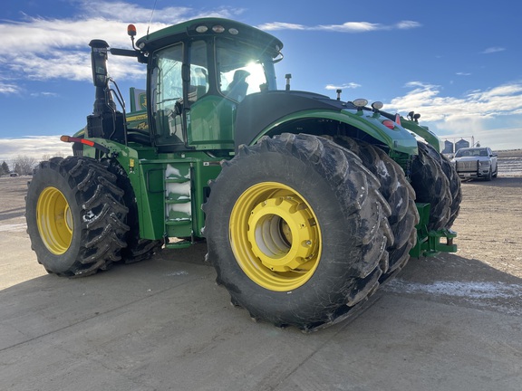 2021 John Deere 9520R Tractor 4WD