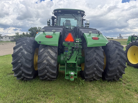 2021 John Deere 9520R Tractor 4WD