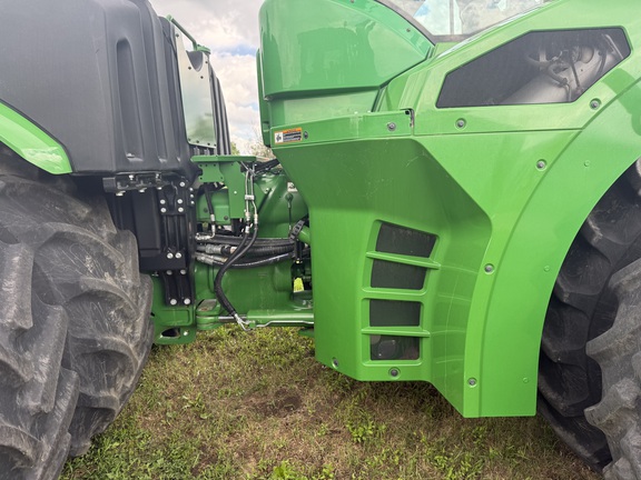 2021 John Deere 9520R Tractor 4WD