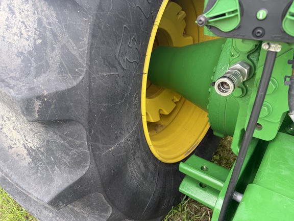 2021 John Deere 9520R Tractor 4WD