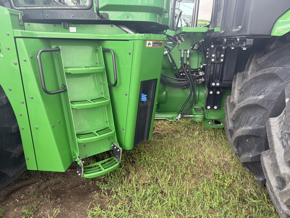 2021 John Deere 9520R Tractor 4WD