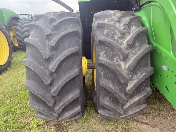 2021 John Deere 9520R Tractor 4WD