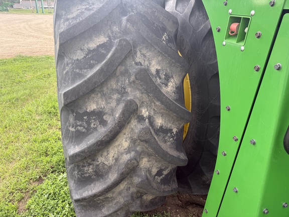 2021 John Deere 9520R Tractor 4WD