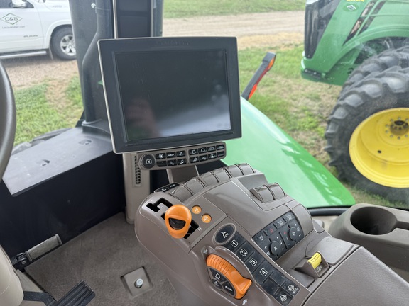 2021 John Deere 9520R Tractor 4WD