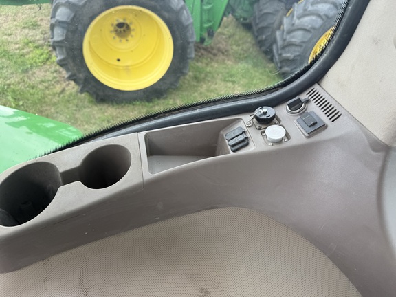 2021 John Deere 9520R Tractor 4WD