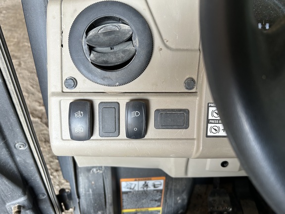 2023 John Deere XUV 835R ATV