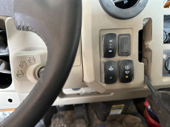 2023 John Deere XUV 835R ATV