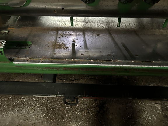 2010 John Deere 630F Header Combine