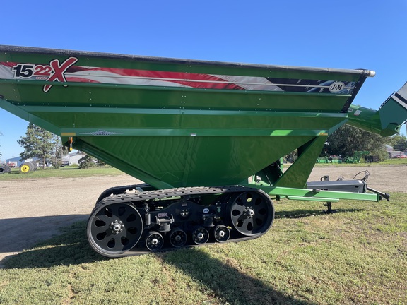 2020 J&M 1522X Grain Cart
