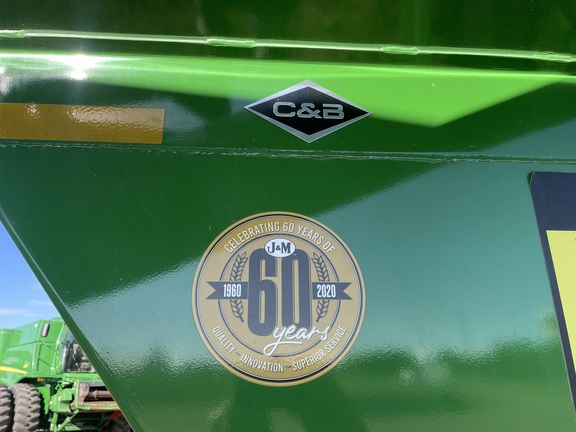 2020 J&M 1522X Grain Cart