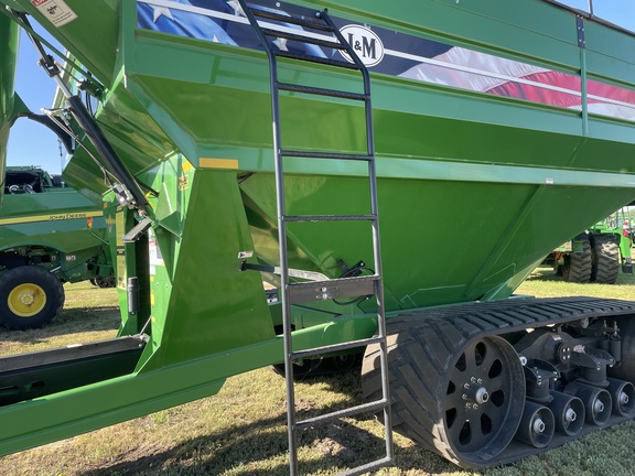 2020 J&M 1522X Grain Cart