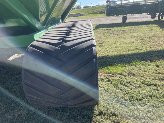 2020 J&M 1522X Grain Cart