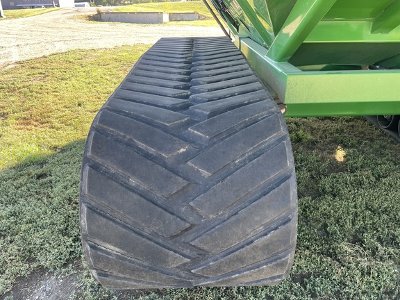 2020 J&M 1522X Grain Cart