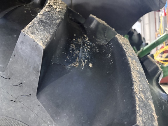 2014 John Deere 6190R Tractor