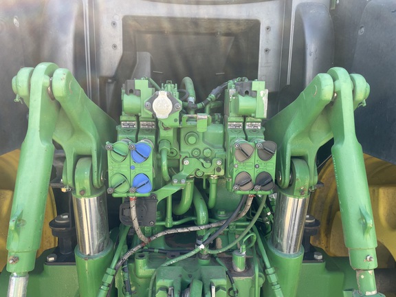 2014 John Deere 6190R Tractor